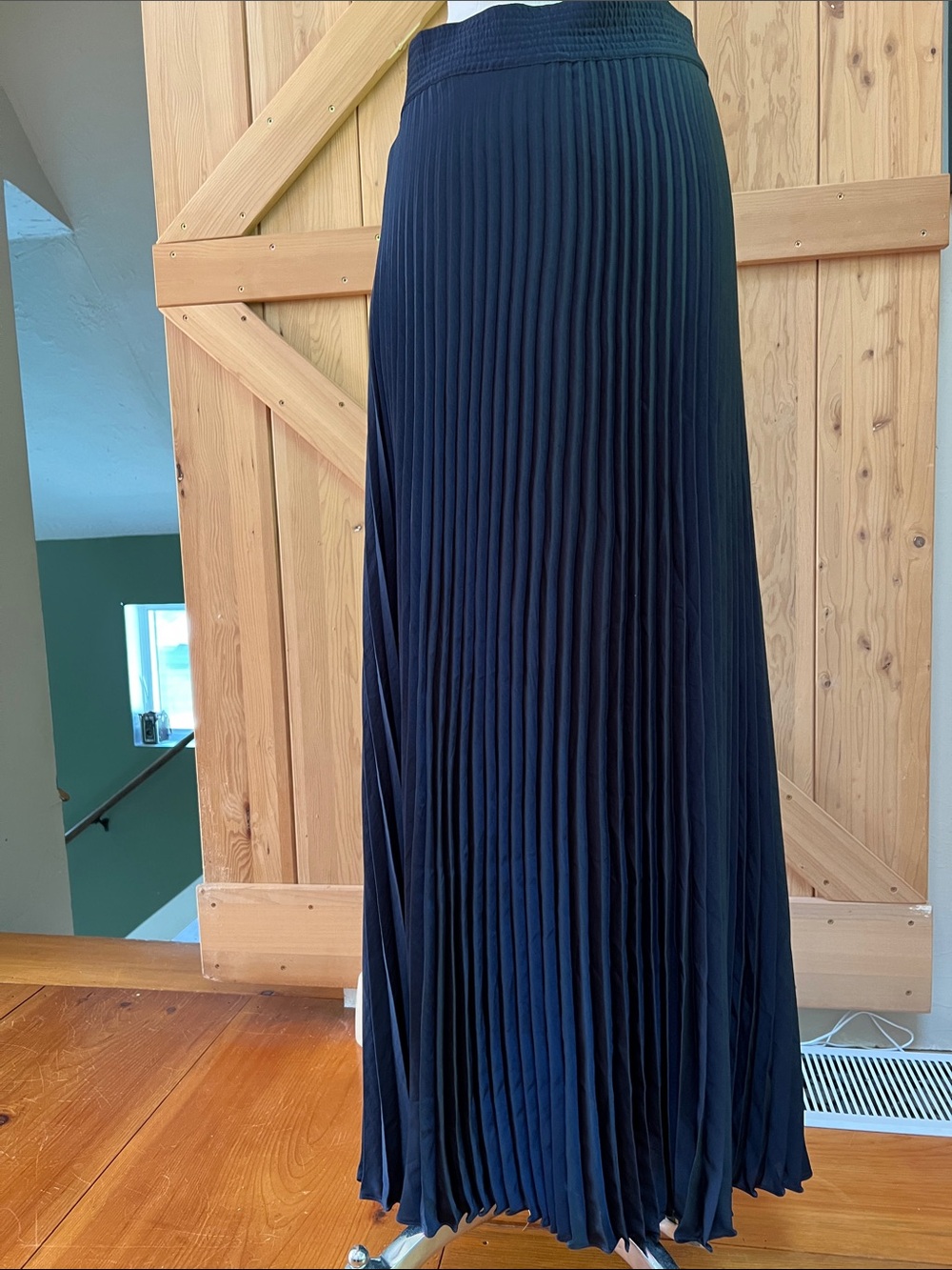 Vintage Rebecca Taylor pleated skirt size small - EUC needs new elastic in waist